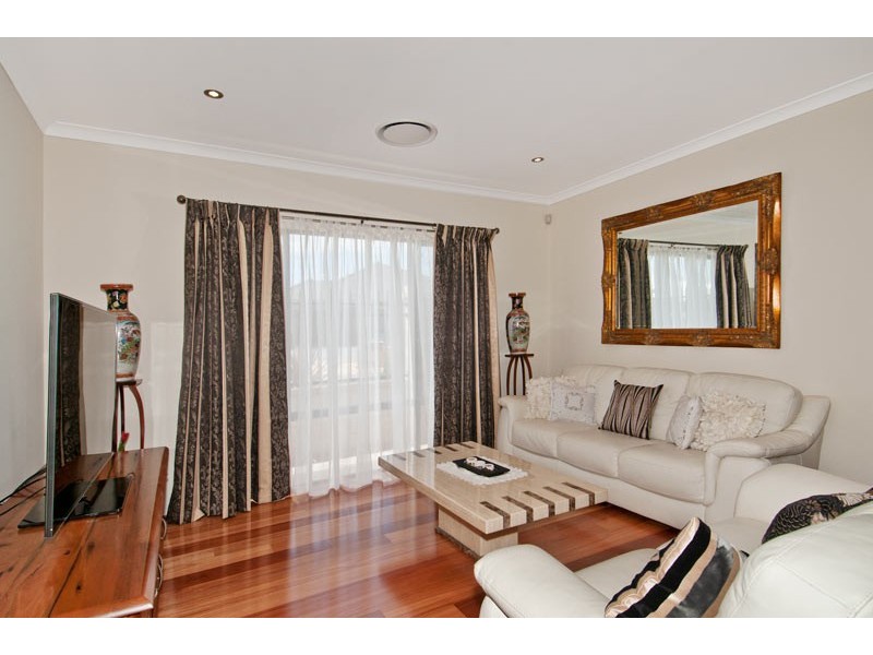 20 Tectona Way, Halls Head WA 6210