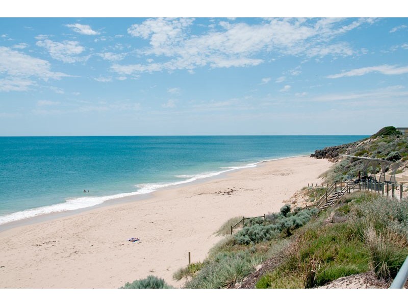 20 Tectona Way, Halls Head WA 6210