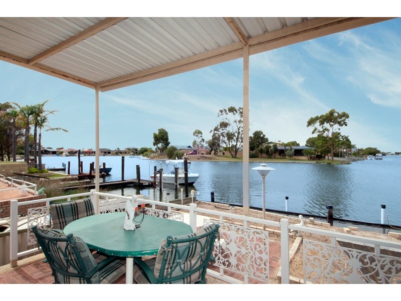 7 Allambi Way, South Yunderup WA 6208