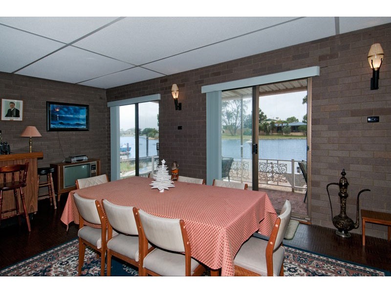 7 Allambi Way, South Yunderup WA 6208