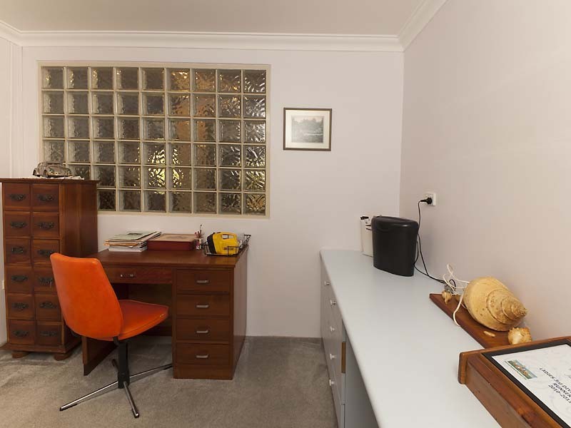 18 Allamanda Way, Halls Head WA 6210