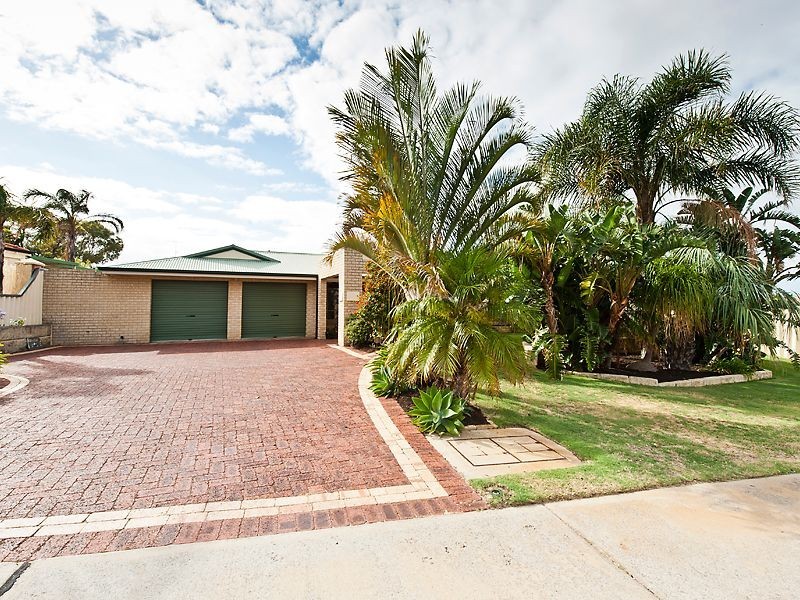 18 Allamanda Way, Halls Head WA 6210