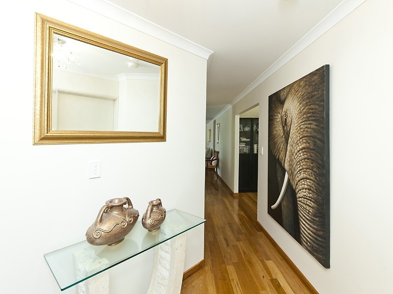 16 Benooka Grange, Lakelands WA 6180