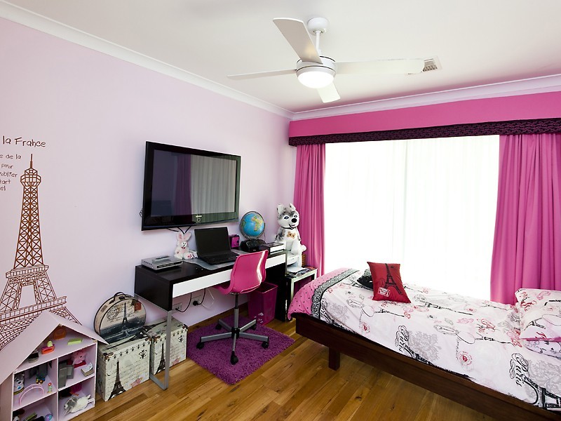 16 Benooka Grange, Lakelands WA 6180