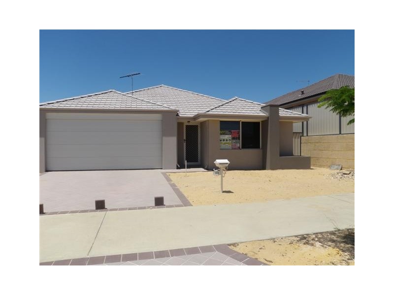 305 Pebblebeach Blvd, Meadow Springs WA 6210