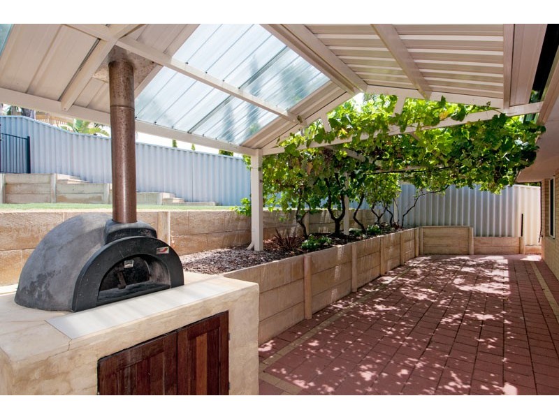 3 Howe Close, San Remo WA 6210