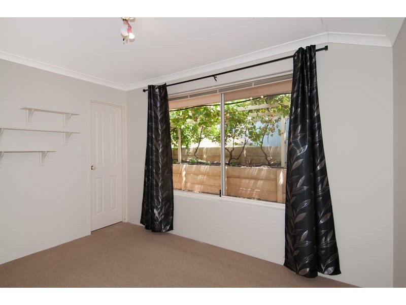 3 Howe Close, San Remo WA 6210