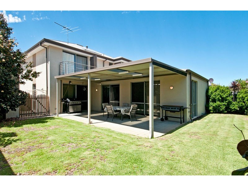 9 Malone Loop, Meadow Springs WA 6210