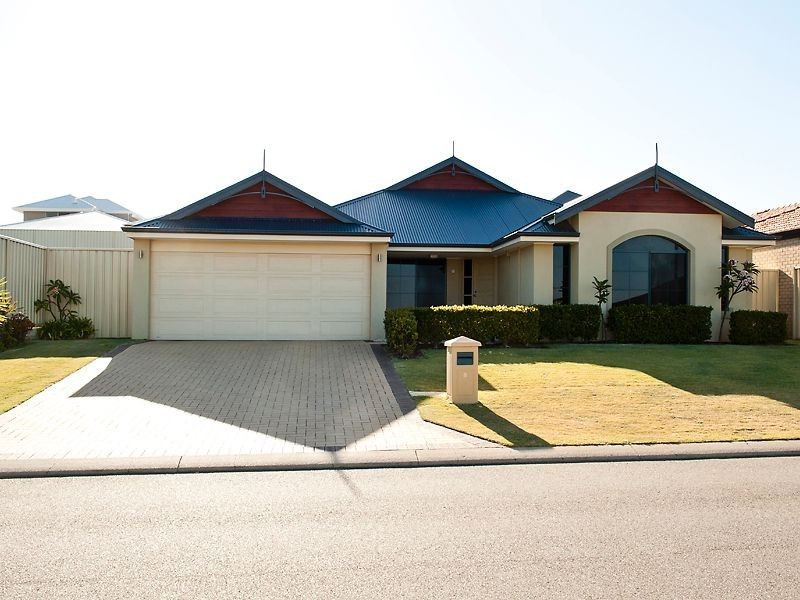 8 Salmon Gums Lane, Dawesville WA 6211