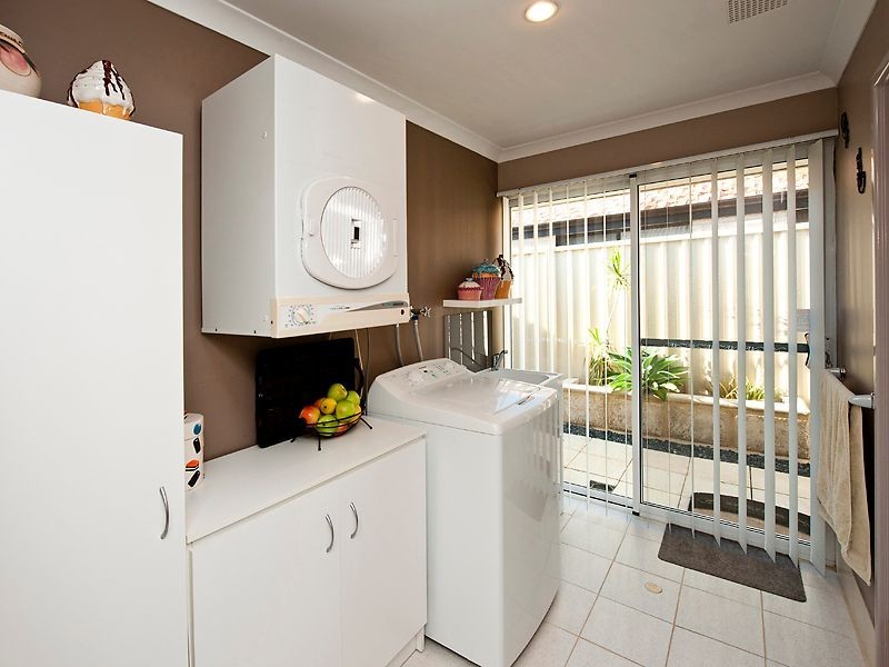 8 Salmon Gums Lane, Dawesville WA 6211