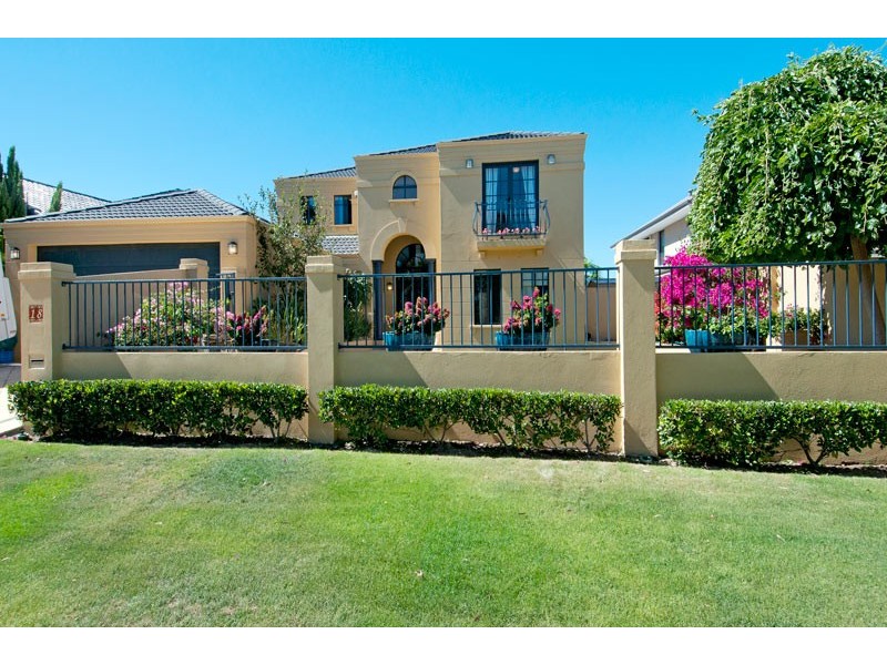 18 Santavea Mews, Halls Head WA 6210