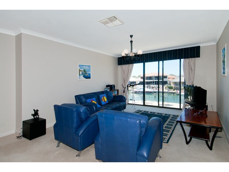 18 Santavea Mews, Halls Head WA 6210