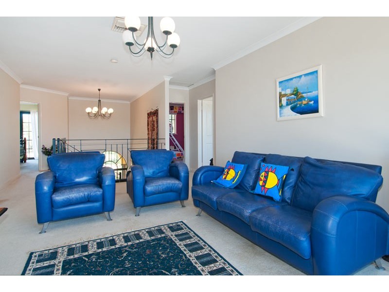 18 Santavea Mews, Halls Head WA 6210