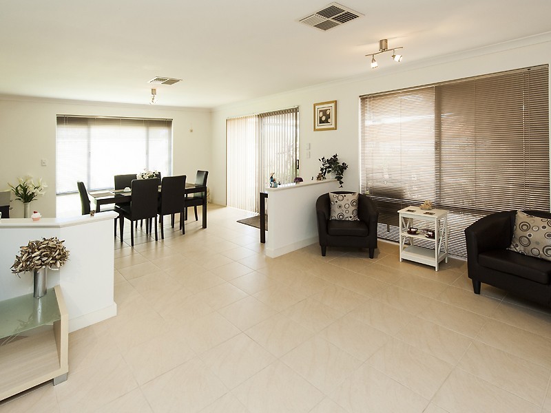 4 Mystery Way, Dudley Park WA 6210