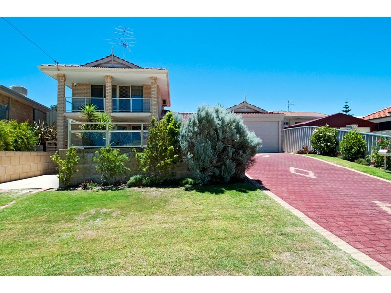 4 Coffey Street, Singleton WA 6175