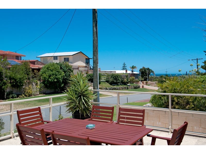 4 Coffey Street, Singleton WA 6175