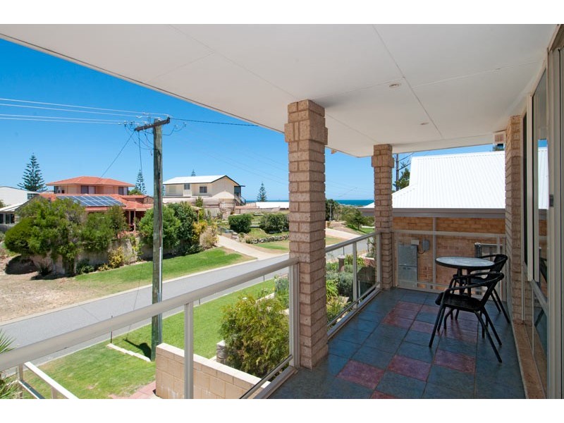 4 Coffey Street, Singleton WA 6175