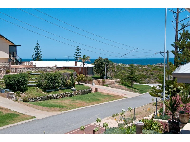 4 Coffey Street, Singleton WA 6175