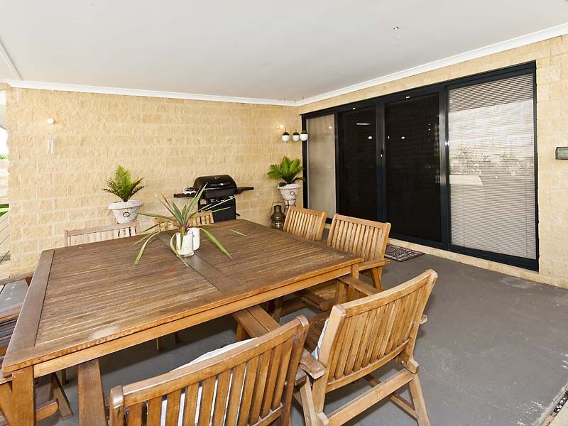 7 Conch Way, Wannanup WA 6210