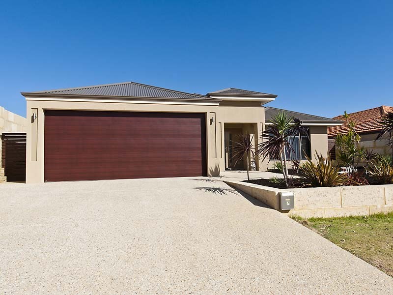 7 Conch Way, Wannanup WA 6210