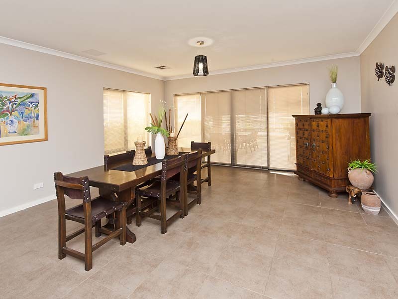 7 Conch Way, Wannanup WA 6210