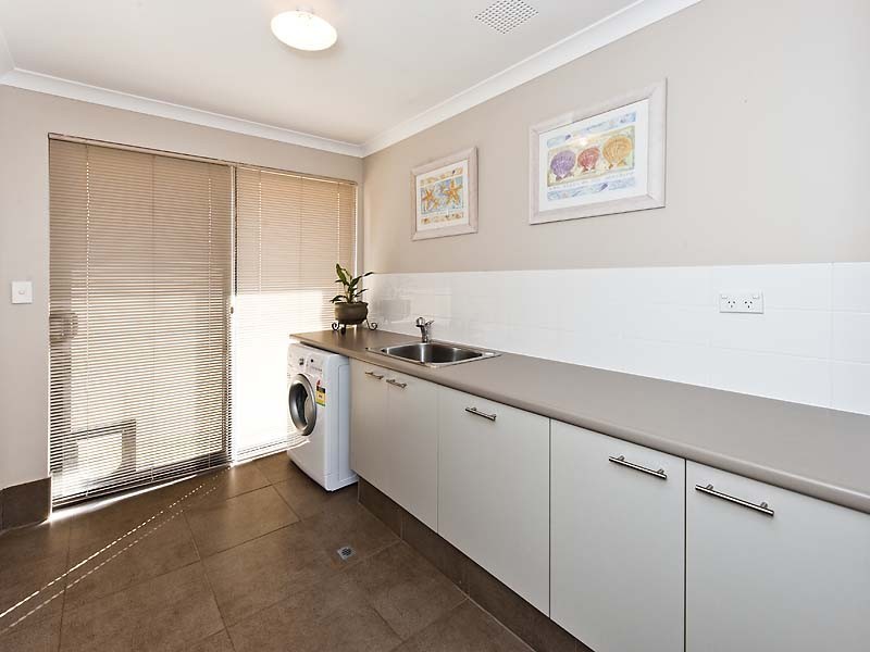 7 Conch Way, Wannanup WA 6210