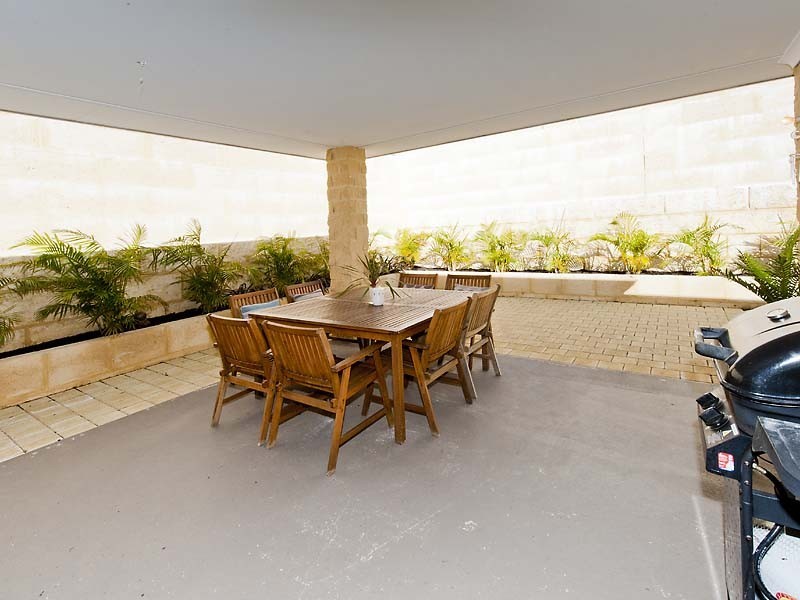 7 Conch Way, Wannanup WA 6210