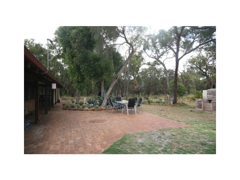 30 Dunkerton Road, Barragup WA 6209