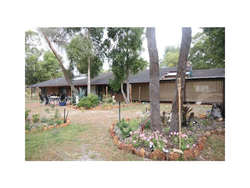 30 Dunkerton Road, Barragup WA 6209