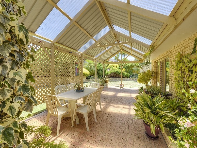 29 Yorrell Place, Halls Head WA 6210