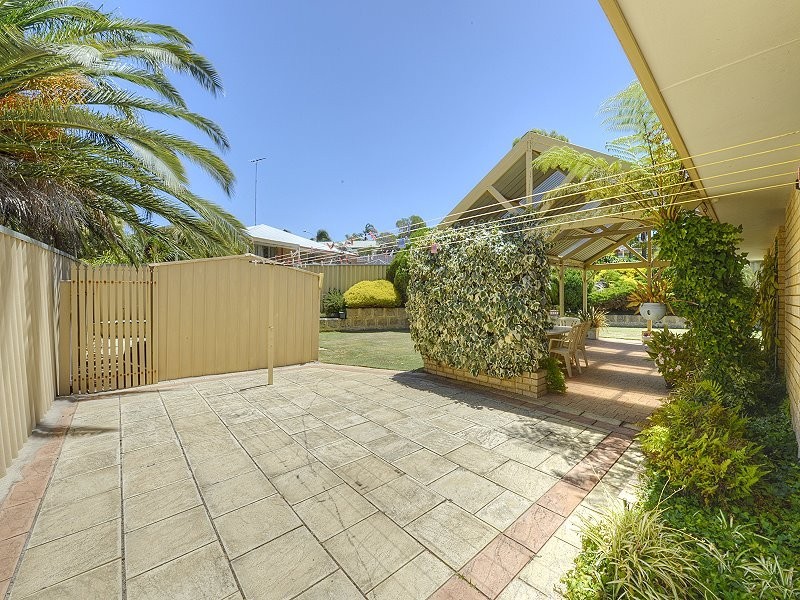 29 Yorrell Place, Halls Head WA 6210