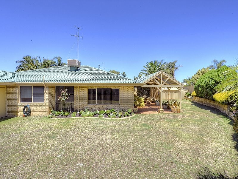 29 Yorrell Place, Halls Head WA 6210