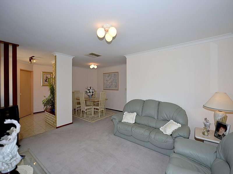 29 Yorrell Place, Halls Head WA 6210