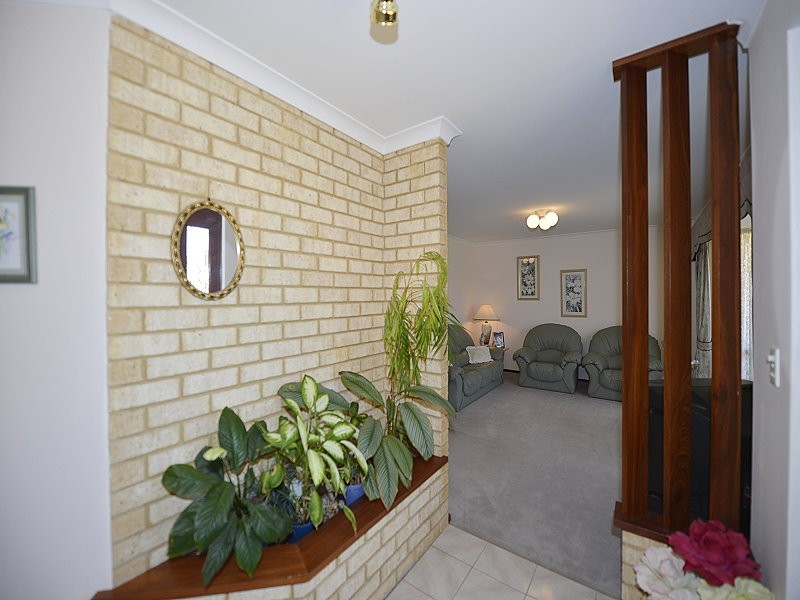 29 Yorrell Place, Halls Head WA 6210