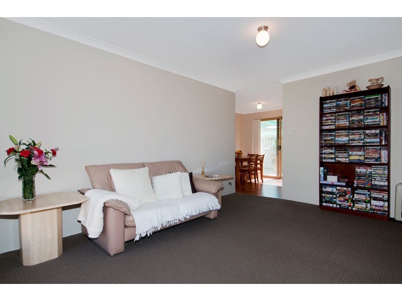 10/2 Loaring Street, Mandurah WA 6210