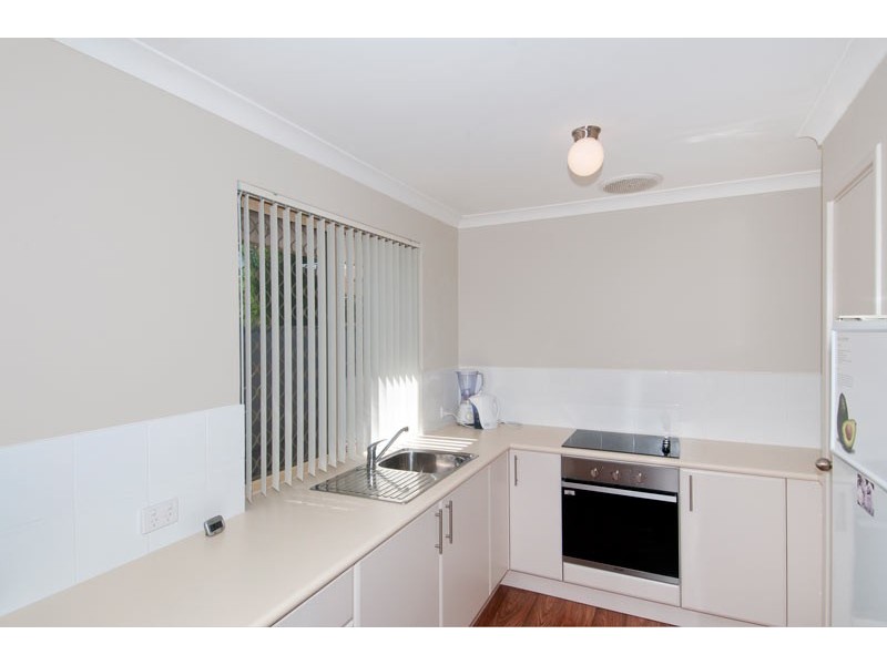 10/2 Loaring Street, Mandurah WA 6210