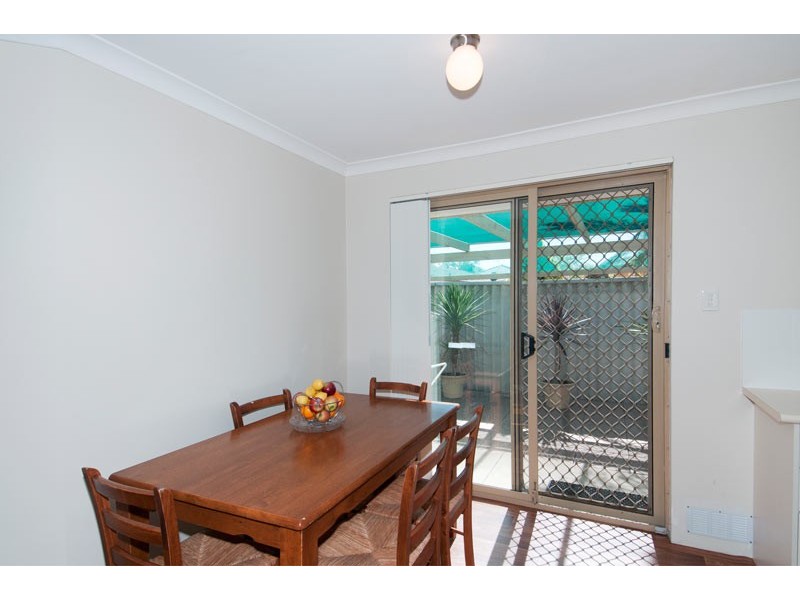 10/2 Loaring Street, Mandurah WA 6210