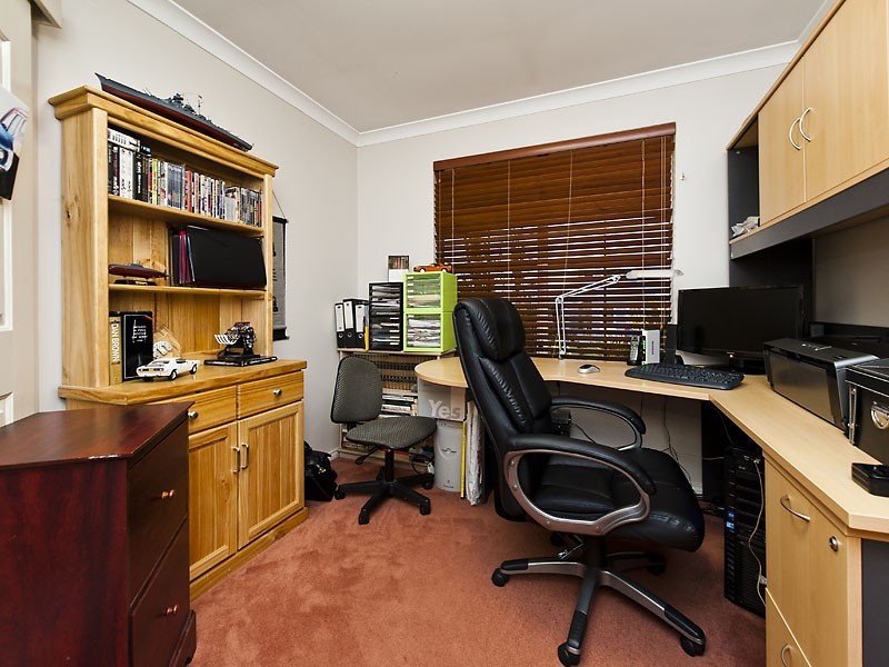 15 Australis Circle, Wannanup WA 6210