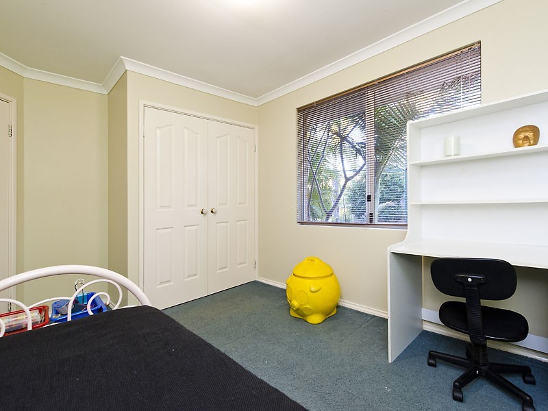 15 Australis Circle, Wannanup WA 6210