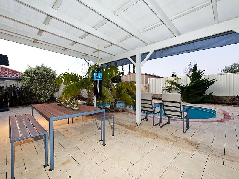 15 Australis Circle, Wannanup WA 6210