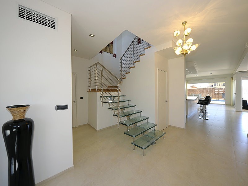 8 Abercrombie Rise, Madora Bay WA 6210