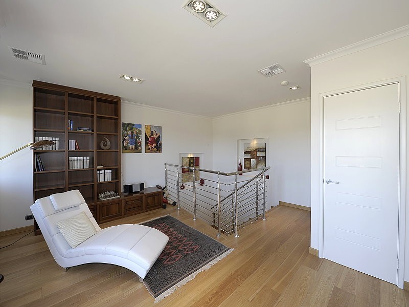 8 Abercrombie Rise, Madora Bay WA 6210