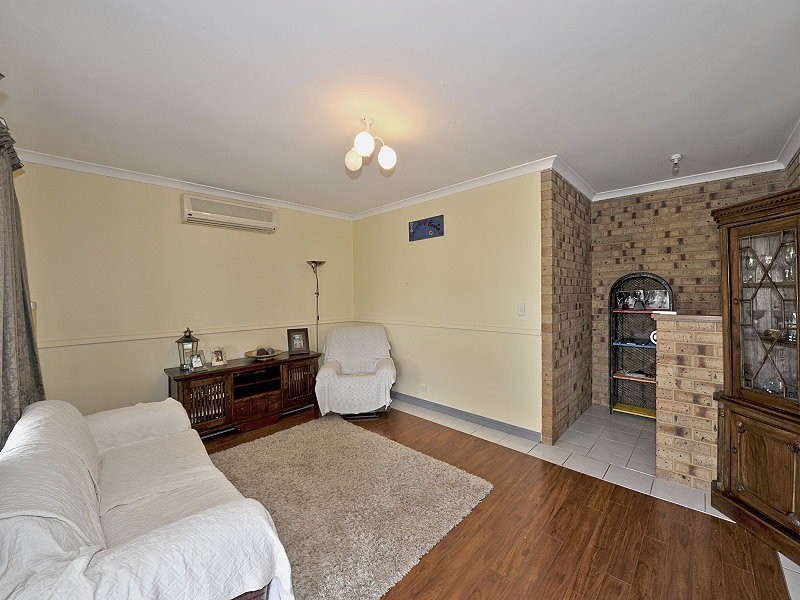 24 Peron Place, San Remo WA 6210