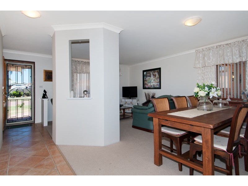 15 Pyrford Ramble, Erskine WA 6210