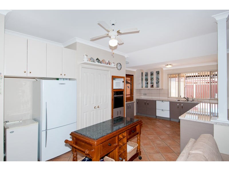 15 Pyrford Ramble, Erskine WA 6210