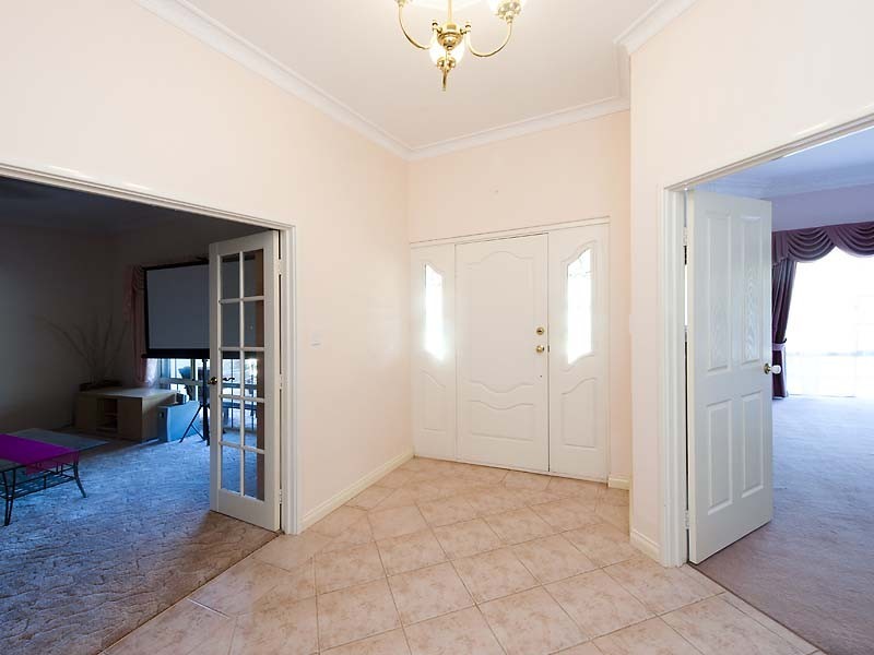 3 Maldon Place, Parklands WA 6180