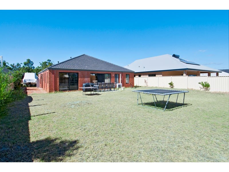 46 Midsummer Circle, Pinjarra WA 6208