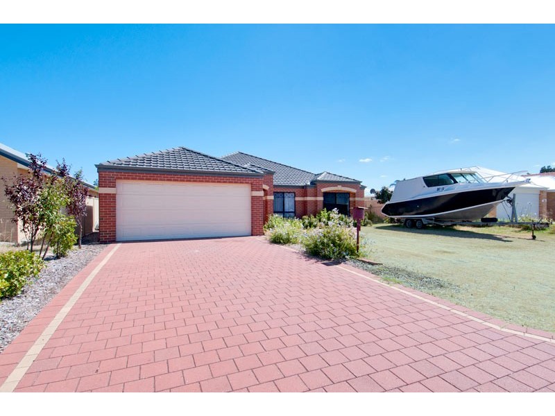 46 Midsummer Circle, Pinjarra WA 6208