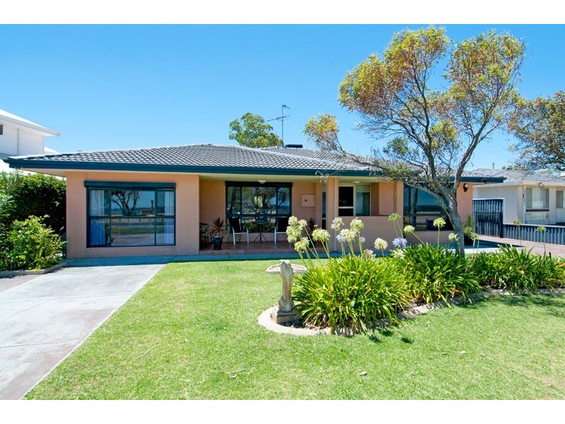 3 John Street, Coodanup WA 6210