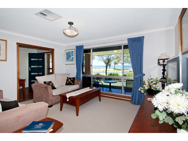 3 John Street, Coodanup WA 6210